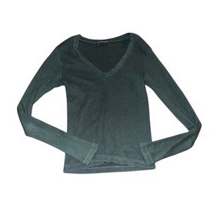 Brandy Melville forest green ribbed v neck long sleeve shirt